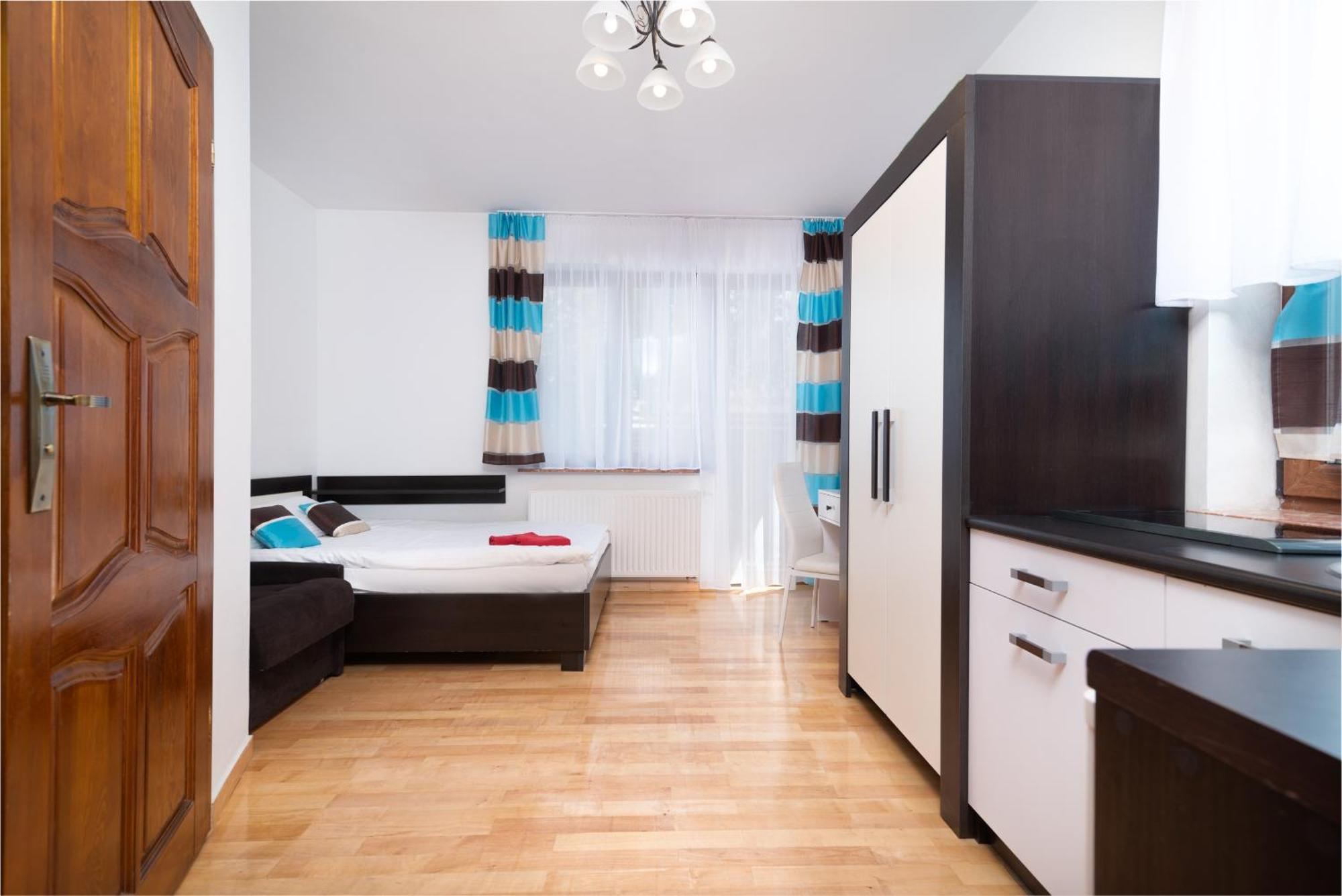 Willa Rubin Nadmorskie Apartamenty Криниця-Морська Екстер'єр фото